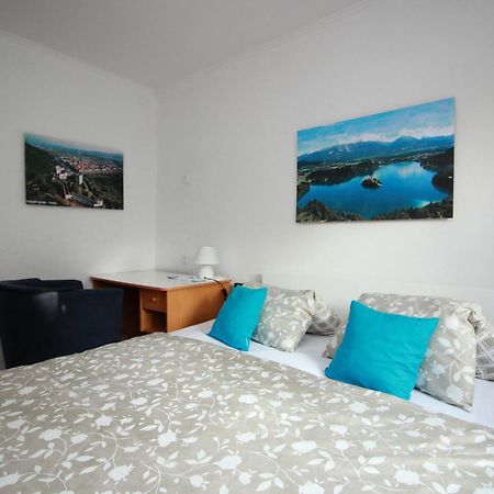 Guesthouse Veles سلوفينيسكا بيستريسا الغرفة الصورة
