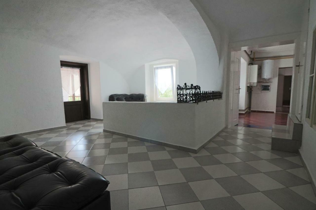Guesthouse Veles سلوفينيسكا بيستريسا المظهر الخارجي الصورة